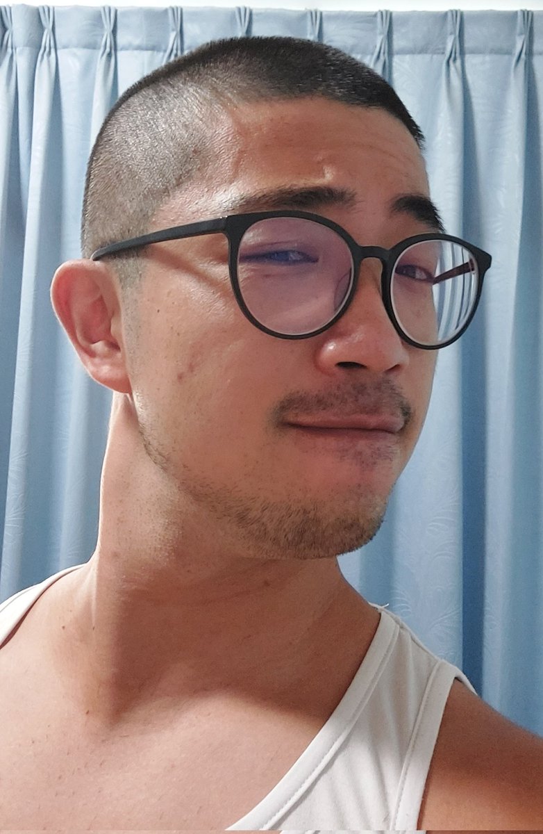 換個髮型試試看
側3分，上6分
立刻引來同事們的霸凌