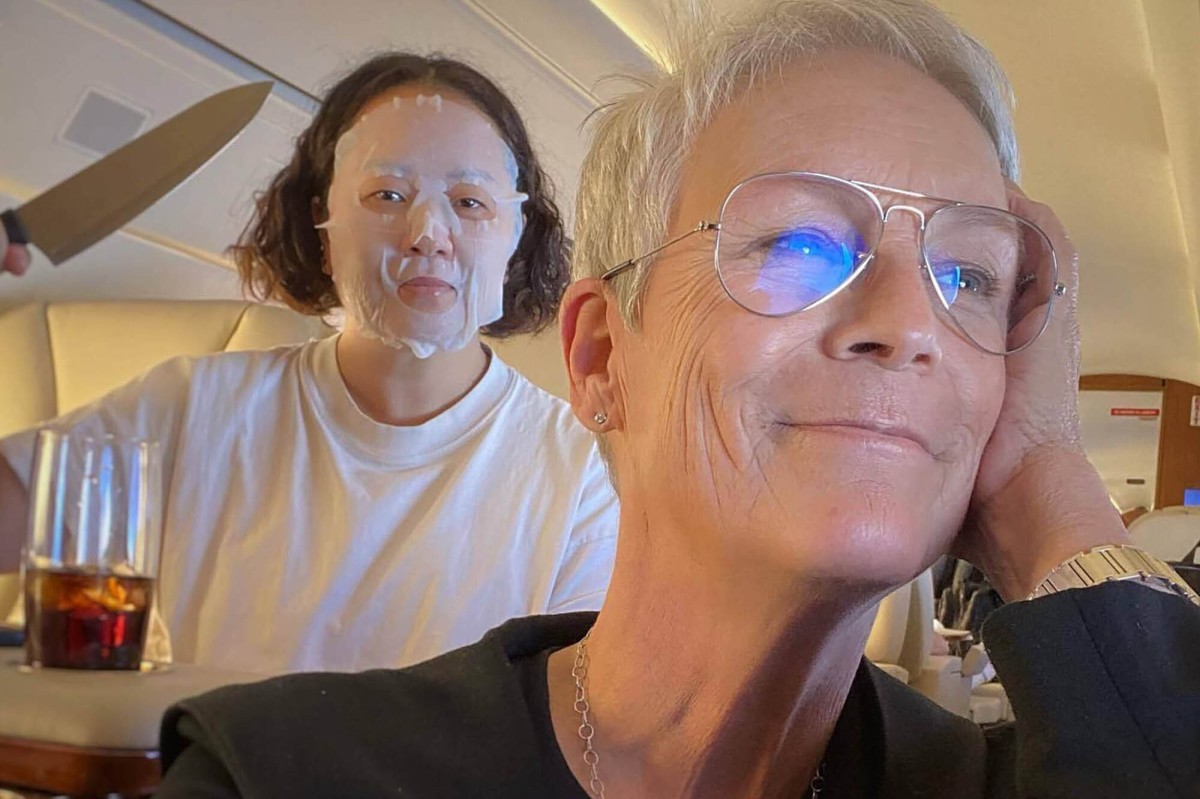 Page Six on Twitter "Jamie Lee Curtis has some 'Halloween' fun and