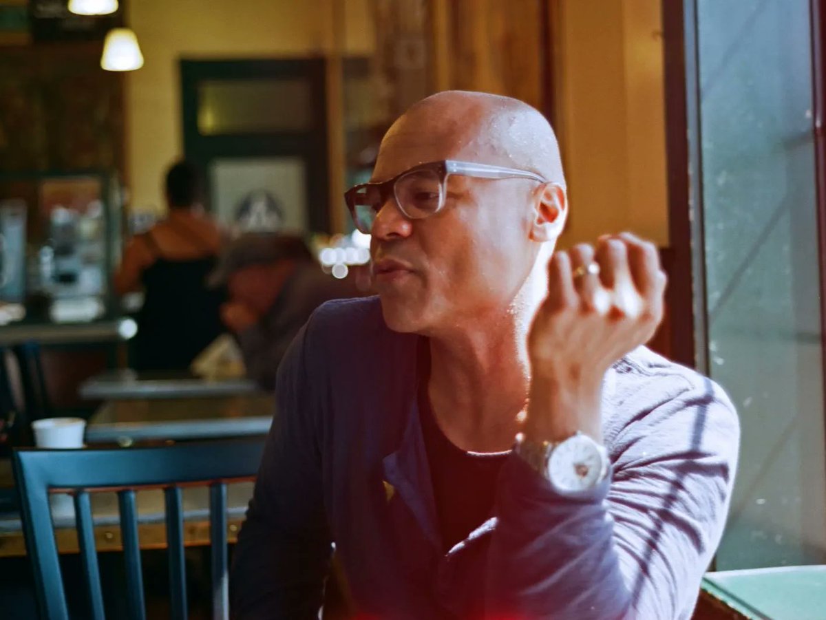 ObsidianLit's tweet photo. Guest Editor Ronaldo V. Wilson is moderating #ObsidianVoices & @CenteronHalsted #LetsPlay—Obsidian's Playground Issue Launch on October 7 @ 7PM (CT). Don't miss the reading & conversation! RSVP: https://t.co/6auEuu0RLs
#OVFall2022 #Playground #Obsidian48.2 #BlackLit #BlackArt https://t.co/G9McKJEXRf