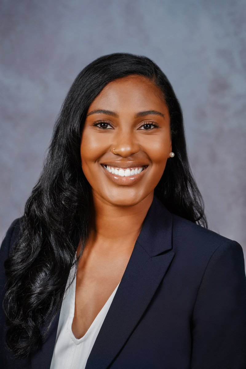It’s my birthday! And while I’m celebrating another year of life, I’m also celebrating my #ERAS being submitted and being a step closer to my dream of becoming an #ObGyn and serving underserved communities. Excited to see where this journey takes me. 
#MedTwitter ⁣⁣
#Match2023