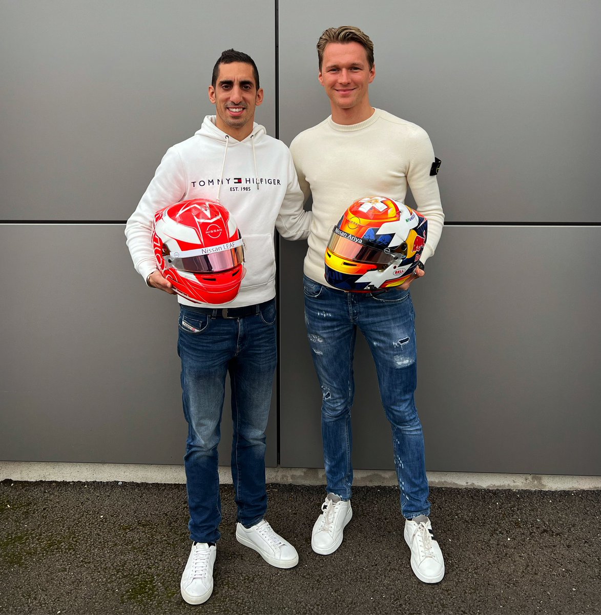 maxg_official's tweet photo. It has been a real pleasure to share the garage with you @Sebastien_buemi.
Great working relationship, constantly pushed each other and had many laughs off track, too. Your helmet will get a special place, wishing you all the best for the future my friend! ๐ค๐ผ๐ค๐ผ
#MAXG #helmetswap https://t.co/9B1jNUdlky