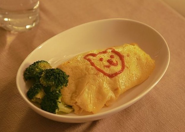 หน้าที่ 80 📘🖍️
📎 Mark lee with omelette 🍽️
- มาร์คบอกว่าถ้าในอนาคตได้เรียนทำอาหาร มาร์คอยากจะทำออมเล็ตเก่งๆ เพราะมื้อเช้า(ที่อเมริกา)ตอนนี้เป็นออมเล็ต มาร์คคิดว่าออมเล็ตเป็นมื้อเช้าที่ดีที่สุด 🍳🐯 #ไดอารี่ของม้าคลี