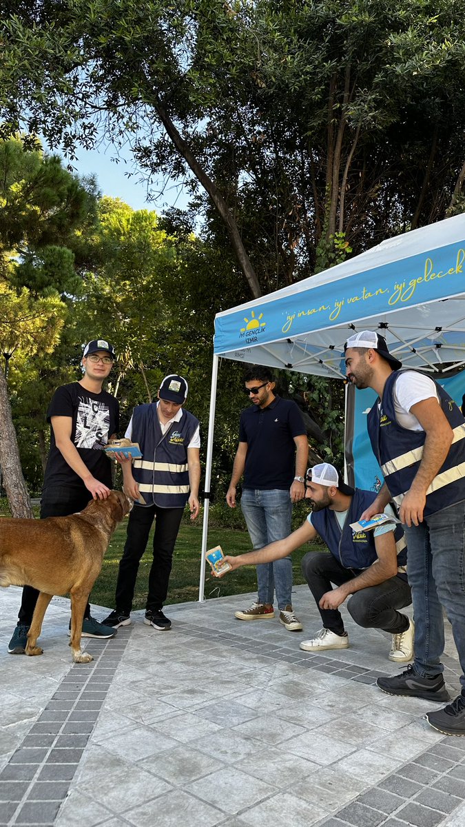 İyi Pati Standımız bugün Alsancak Fuar Lozan Kapısında 500kg mamamız hazır sizleride sokak hayvanlarımız için dağıtılan bu mamadan almaya bekliyoruz 🐾

<a href="/MDervisogluTR/">Müsavat Dervişoğlu</a> 
<a href="/TCAytunCiray/">Dr. Aytun Çıray</a> 
<a href="/husmenkrkpnr/">Hüsmen Kırkpınar</a> 
<a href="/OrhunErturkmen/">Orhun Ertürkmen</a> 
@merveliminan 
@iyipati_