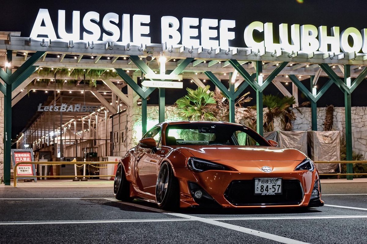 u10kenshin's tweet photo. #みんなで語ろうぜ自分のカッケェ改造車
86にイカつさを足したらこうなった！
オーバーフェンダー付いてるとこれくらいのキャンバーが1番かっこいい🤩 https://t.co/Vh1QebHRNX