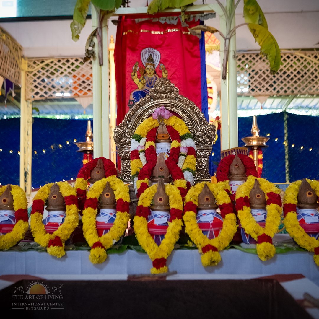 ArtofLivingIC's tweet photo. Rishi Homa honours the tradition of holy masters who imparted us precious knowledge in its purest form. 11 Kalashas, each representing one Maha Rishi are honoured during this Yagna.

The Homa was performed on Day 9 of #Navratri2022 celebrations in presence of Gurudev @SriSri. https://t.co/VA9sOKJbuF