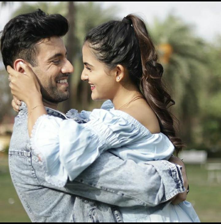 Vishakha170599's tweet photo. Hume jin dono ko saath mein dekhna hai...woh saath aajaye..we want DEVIR together...
DEVIR VIBES ONLY https://t.co/VLOYivJCoB