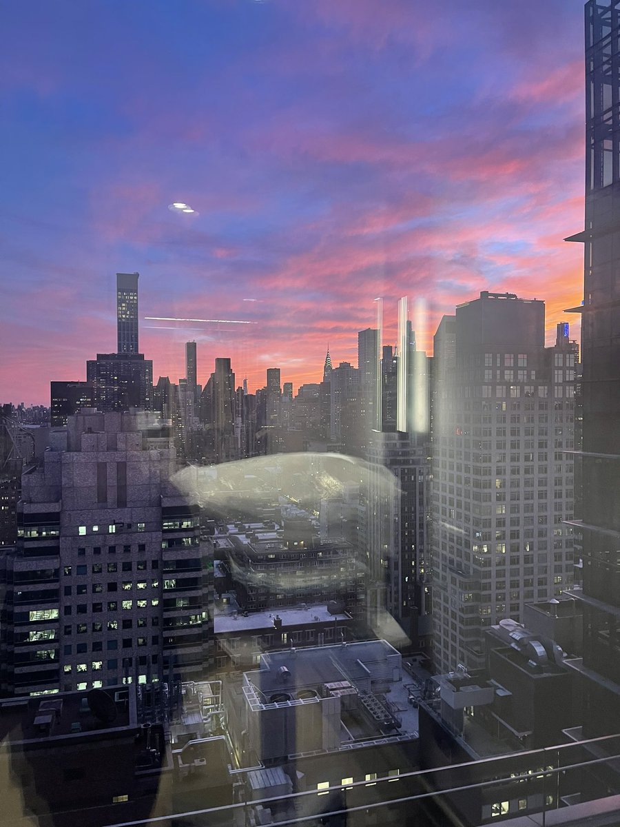 justnaila_'s tweet photo. The view from my job is undefeated 😩 https://t.co/qNG6NE7hpC