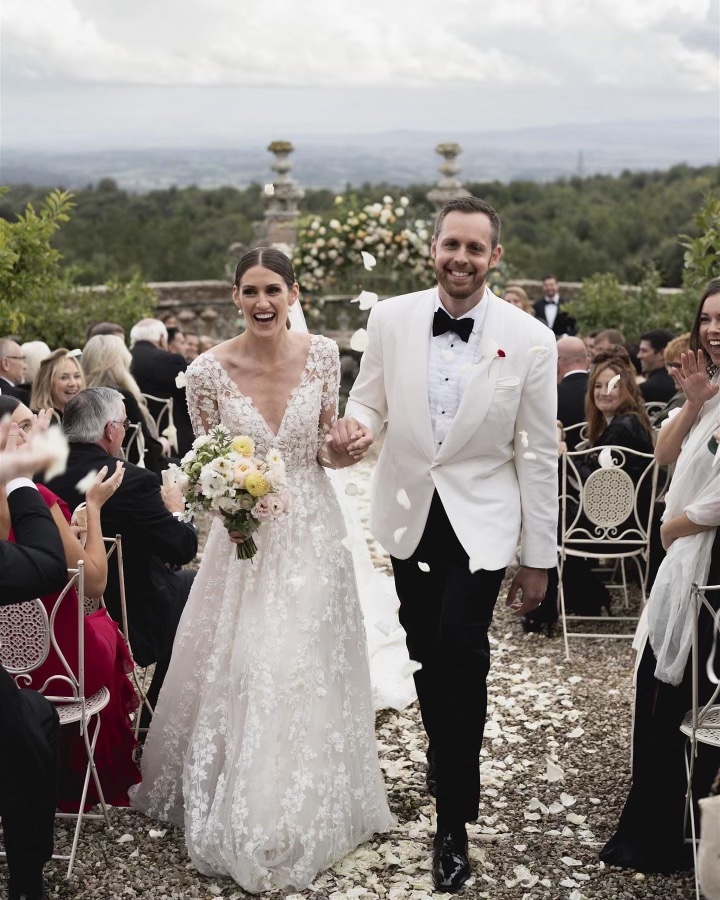 vowforgirls's tweet photo. Congratulations to the newlyweds @ja_bridal & Kelsey Turchi! As a longtime supporter of our work and a member of our Advisory Council, thank you for #VOWing your wedding and continuing to support girls to choose love on their own terms. Join us in celebrating them! #wedding https://t.co/nolVL5NV3A