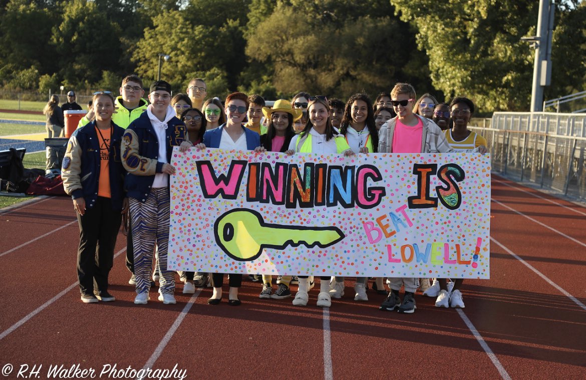 we_dontmakekeys's tweet photo. Our Key Club Members had a blast Homecoming weekend!! Thank you @highlandhsstuco for hosting everyone!! https://t.co/pw2dMbXcYw