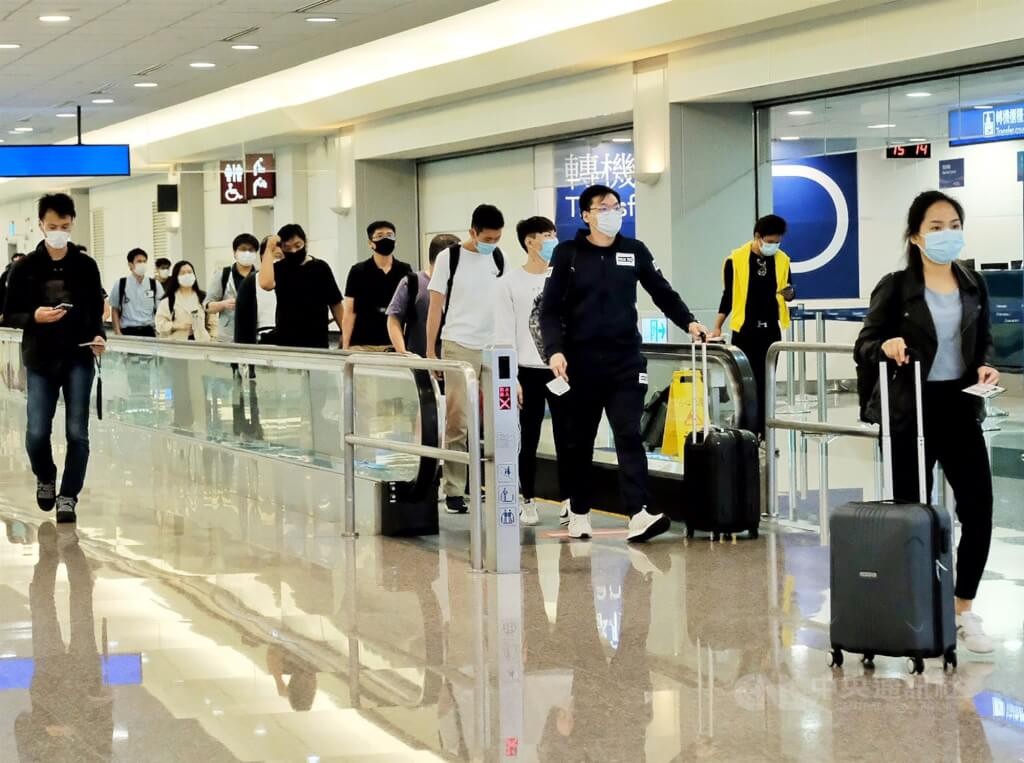 #Taiwan will shoulder the expenses for foreign visitors who test #COVID-positive upon their arrival, despite previous rumors. taiwannews.com.tw/en/news/4676887