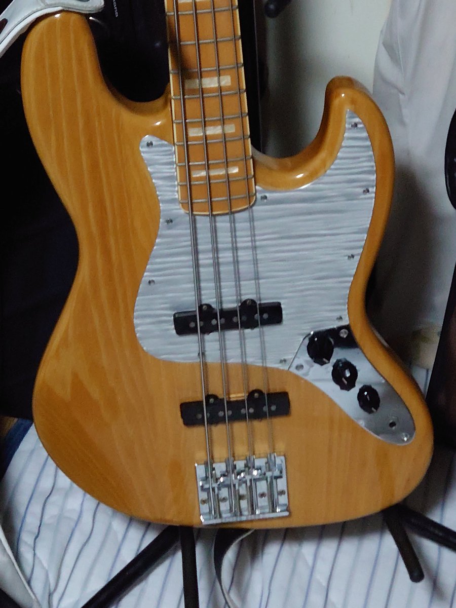 doriang_sunny's tweet image. 光の加減で表情変わるのが善き哉。

#alusonic
#pickguard
#geekinbox