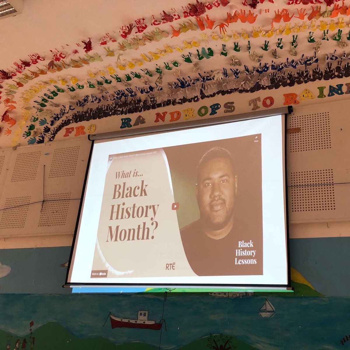 dpetns's tweet photo. Senior assembly today celebrated the start of Black History Month, with 5th and 6th Class focusing on Irish icons. #DPETNS #BlackHistoryMonthOctober #SeniorAssembly #ChangemakerSchool https://t.co/FwKKCvdkaI