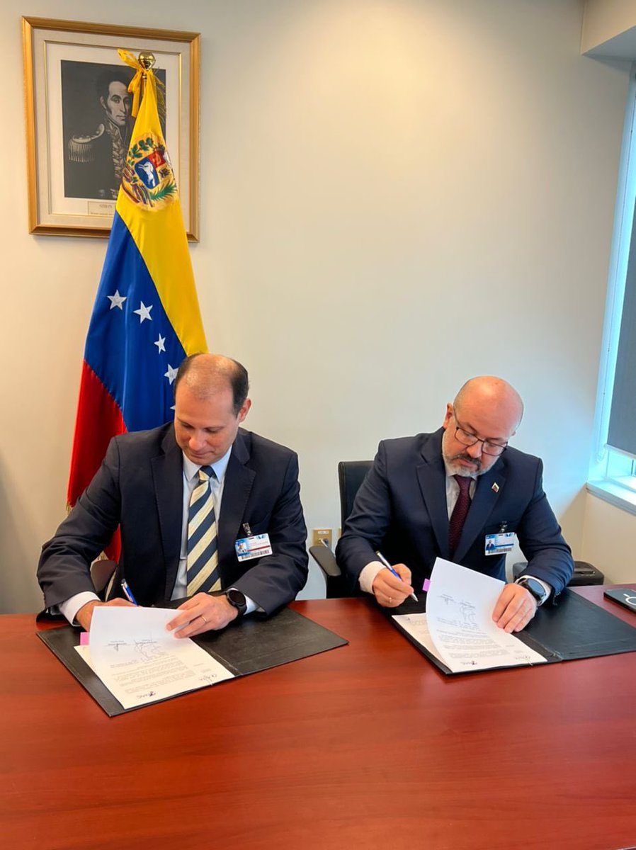 1/2 En el marco de la #ICAOA41 hemos firmado un importante acuerdo (MOU) con <a href="/ALTA_aero/">ALTA</a> <a href="/jrbotelho2/">Jose Ricardo Botelho</a> para impulsar una iniciativa conjunta en materia educativa, que se ofrecerá a los miembros de ese organismo a través de nuestro <a href="/IuacVenezuela/">IUAC INAC</a>