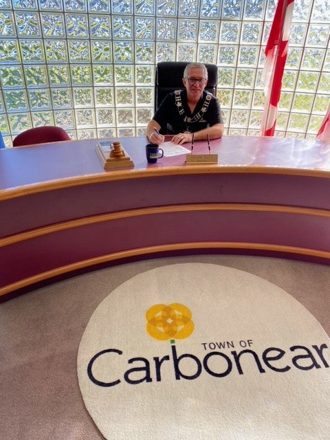 Mayor <a href="/FrankButt3/">MayorFrank</a> of <a href="/TownofCarbonear/">Town of Carbonear</a> is taking action by declaring October 1-7, 2022 as Energy Efficiency Week.

Energy Efficiency is important to the people of Carbonear &amp; our entire province. 

To learn more about EE Week, visit ow.ly/swcW50L0NLW. #EEWeek2022 #TakeAction