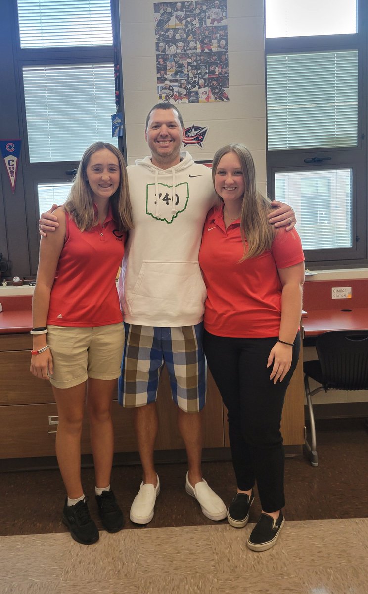 CirclevilleGolf's tweet photo. Some of our girls trying to pull off my look today, job well done! 😎 #StudentTeacherSwap #SpiritWeek @IzzySeeley @c_barthelmas04 @lexysharp1 @13ALYSSAS13 https://t.co/ZqRTA8aJrE