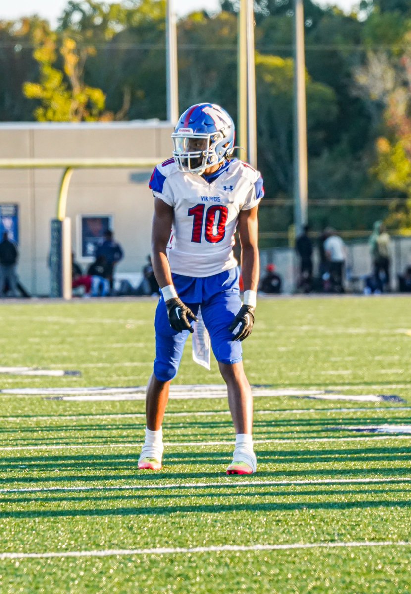 Jordan_Hanson8's tweet photo. North Meck JV 🔥 https://t.co/Sylxb8n3X5
