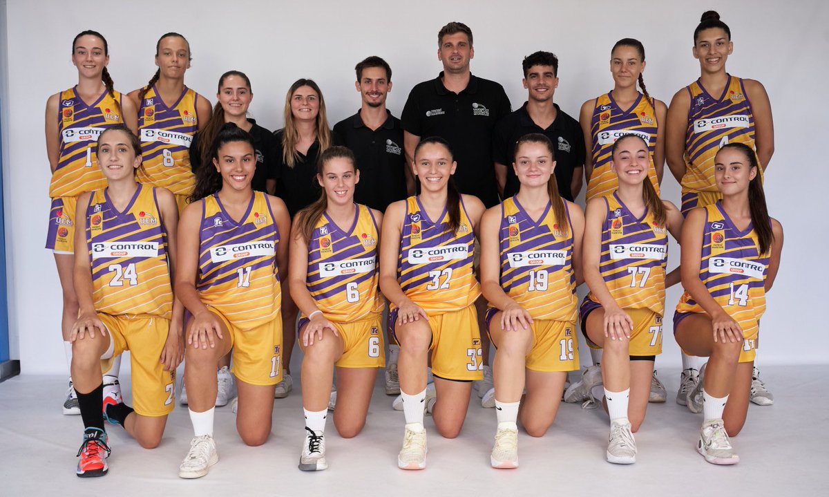 uemataro's tweet photo. 🔥 TORNEIG INTERNACIONAL JÚNIOR FEMENÍ!
🏀 El nostre Júnior Preferent @Control_Group_ participarà de nou al presitigiós Torneig Internacional #TFemInt22!
🤓 De divendres a diumenge serem a @LAlqueriaVBC jugant contra les millors canteres del moment!
😁 Som-hi @Control_Group_! https://t.co/Cyj1ttYvav