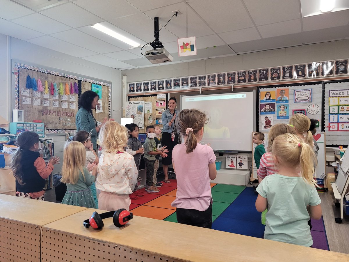 Our 4K Knights at Meadowview Elementary starting off their day with #morningmeeting.  Love the singing and routines! <a href="/OCFSD/">Oak Creek Schools</a> #OCKnights