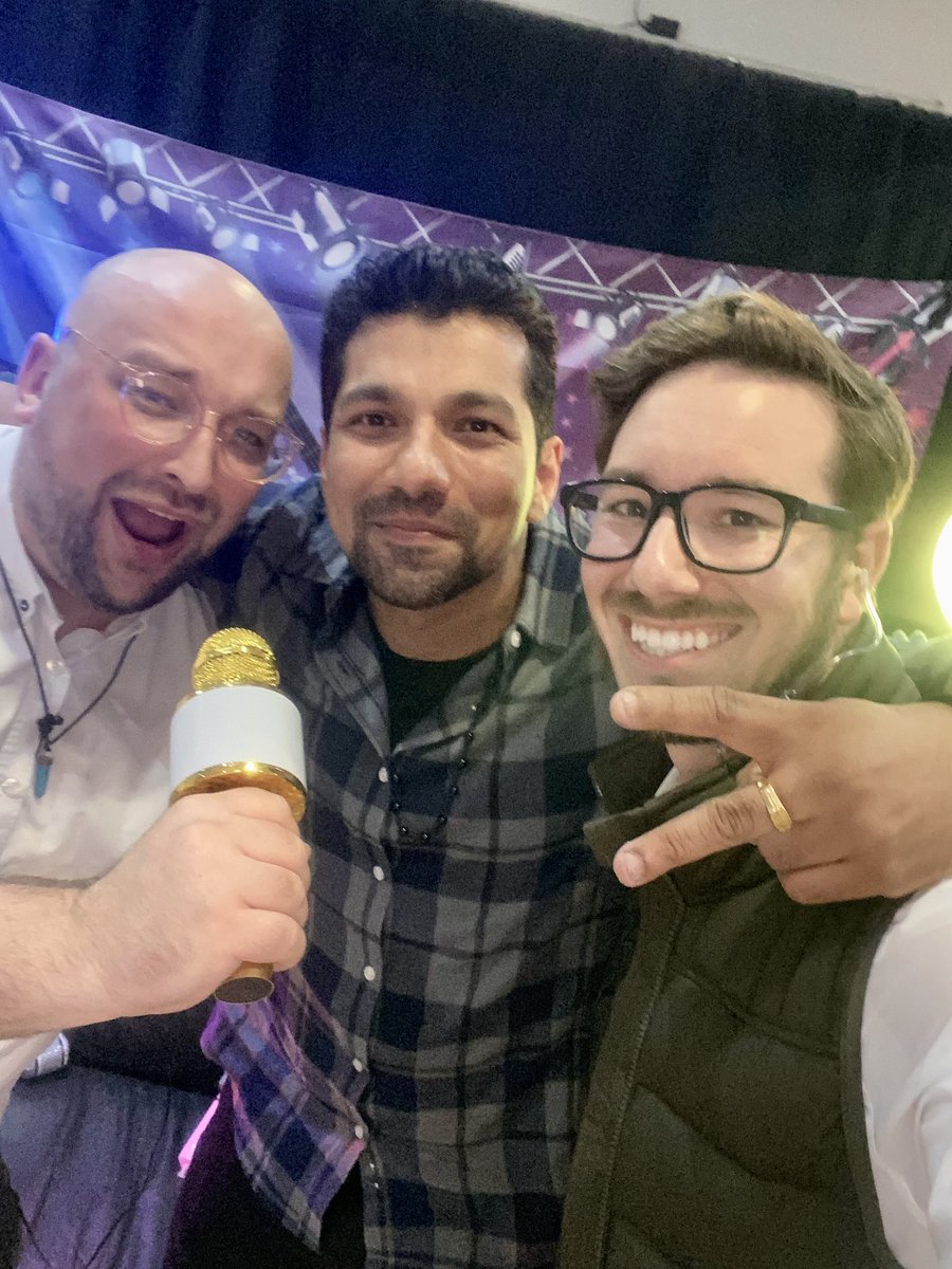 We don’t know where Rakesh has been hiding but he has unleashed his talent to the world to see!🤩 What a voice! What a performance! 

#OneDirection #CSGT22