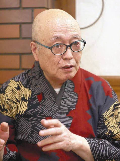 割と世界情勢がここまで不安定になって日本の物価高で従来の不景気に拍車がかかる中いつもの平和内でアレな事を呟いてた連中が危機感持って掌返ししてる中「俺達は元々精神がアレだからそんな事は知ったこっちゃないぜ!」と平常営業を続けるサイコガチアレ四天王 