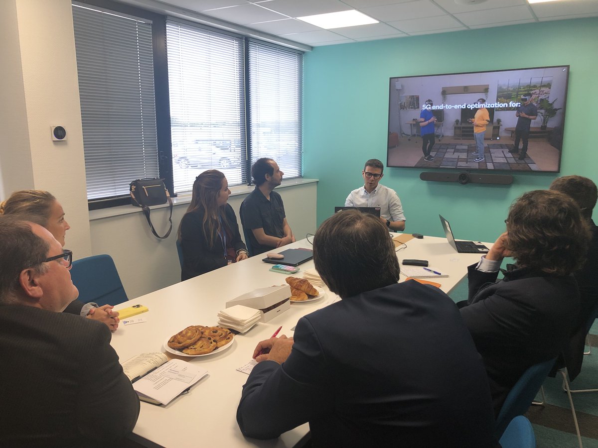 [#ÉCONOMIE] Déplacement <a href="/TreJerome/">Jérôme Tré-Hardy</a>  <a href="/regionbretagne/">Région Bretagne</a> ce jour à #Lannion pour découvrir tout le potentiel de l’écosystème en matière de #cybersecurite et d’#innovation. De belles collaborations en perspective. Merci aux acteurs et partenaires économiques présents ce jour👌