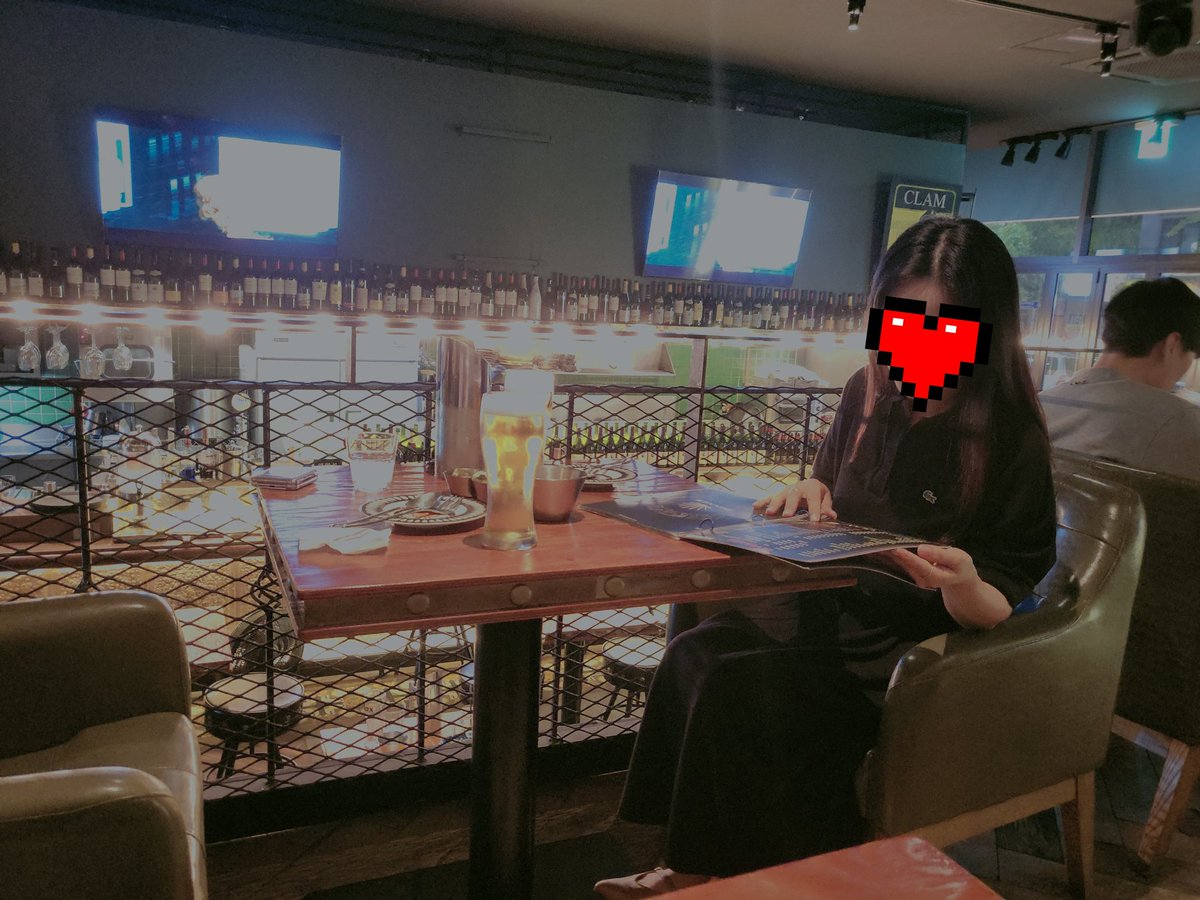 저희는 오는 이곳으로 식사겸 맥주한잔하러 나가려구요~
혹시 10시경 대전에서 함께하실 ㅂㅋ 계실까요? 갑짜기라~안계실듯~^^;;
혹여나 평일 낮 혹은 저녁시간 시간맞춰 보실분들도 소통해요~^^
혹 마사지초대도 구해봅니다~
사전만남이 없는관계로 정확한 스펙과
나이 얼굴확인가능한 사진~필수~