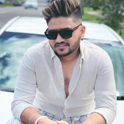 13Imharsh's tweet photo. #NewProfilePic https://t.co/Jhdao9vGmn