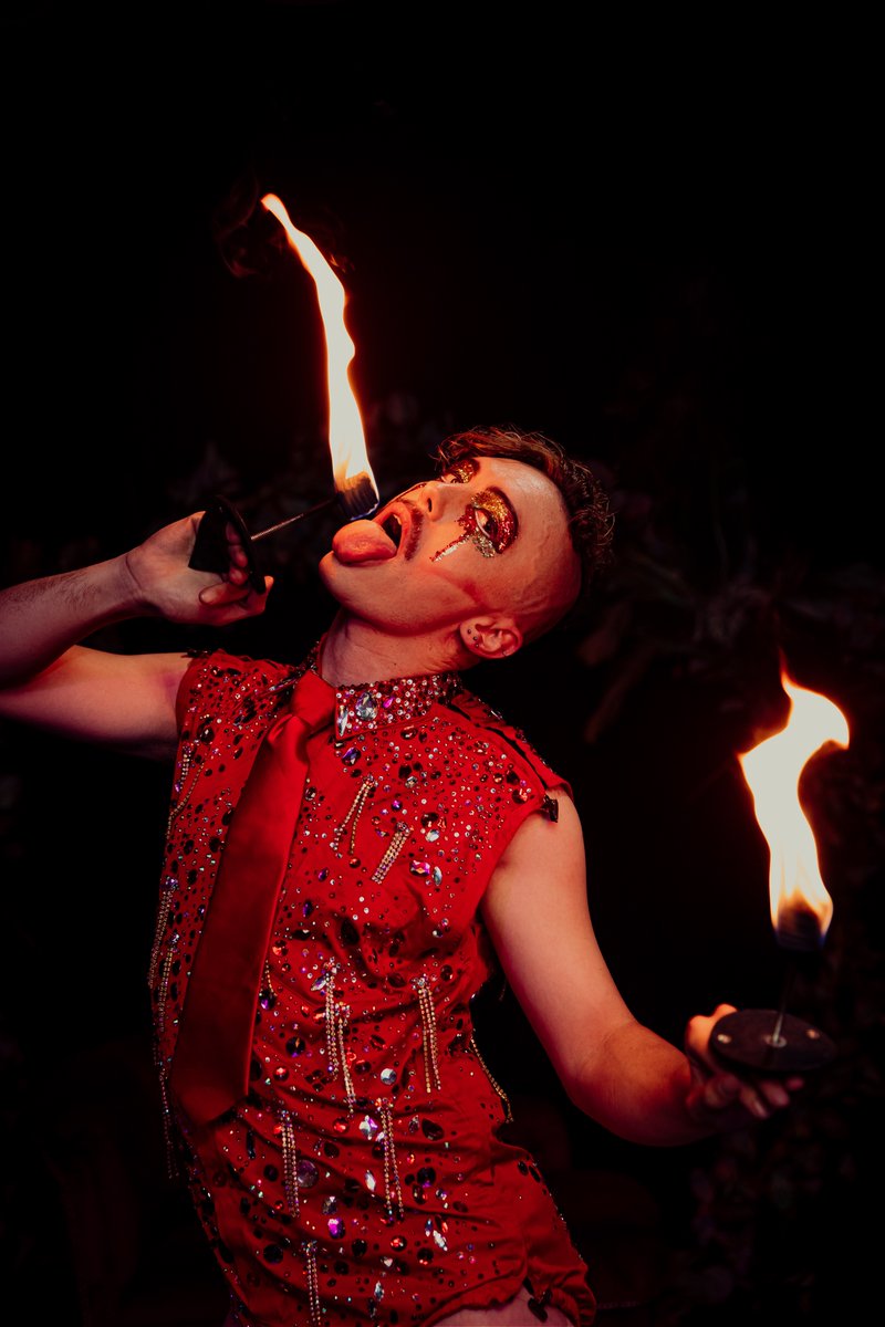 Dr Sketchy London returns Monday 10th October with the hilarious <a href="/AdaCampe/">Ada Campe</a> and the death-defying Sebastian Angelique. Fabulous performances and life-drawing with a twist. Prizes to be won! Tickets here: bit.ly/3e7rAvp