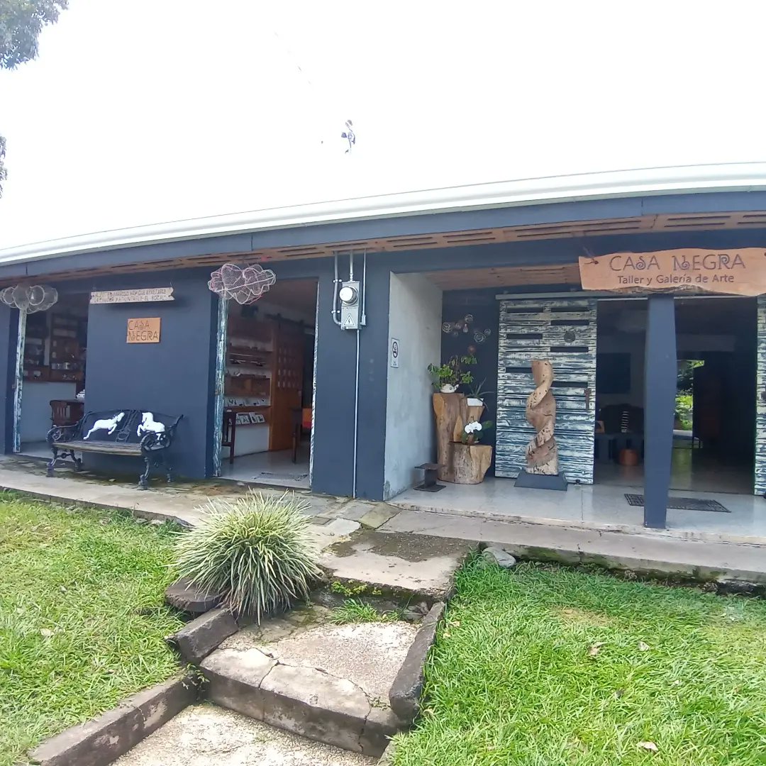 csaenz69's tweet photo. Estas de paso por Santa Ana? Te invito a visitar Casa Negra, nuestra Galería y Taller de Arte. 🎁🎉💝
.
.
#TiendaCreativa #casanegra #galeríadearte #tallercreativo #regalos🎁 #costarica #manualidades #arte🎨 #diseño #tienda #compraarte #apoyaelarte https://t.co/uFN0orOTZY