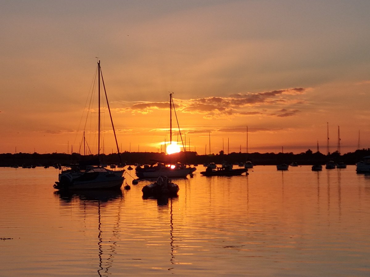 aldeburghmuseum's tweet photo. Slaughden, lost to the sea like #dunwich is now home to #slaughdensailingclub @aldeburghyachtclub &amp; a #boatyard. Lucy won't recognise #Slaughden today, but she'll know the #sunset

'Up The Steps', is a story of Lucy's exciting smuggling adventures in and around #aldeburgh. https://t.co/WO5gytn1PO