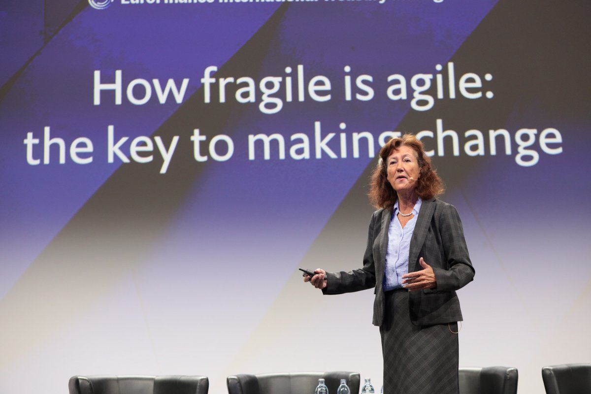 jennifervessels's tweet image. 𝗛𝗼𝘄 𝗱𝗼𝗲𝘀 𝗮𝗻 𝗼𝗿𝗴𝗮𝗻𝗶𝘇𝗮𝘁𝗶𝗼𝗻 𝗯𝗲𝗰𝗼𝗺𝗲 𝗮𝗴𝗶𝗹𝗲? With a commitment to learn, challenge &amp;amp; change. By empowering team members to make decisions. This was the focus of my recent keynote at the EuroFinance Treasury Management Conference in Vienna. #futureofwork