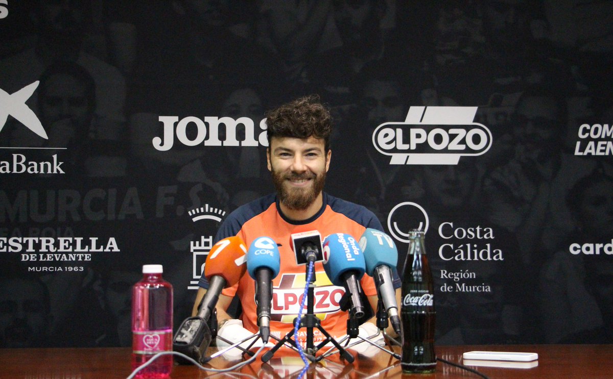 🥅🧤 @JuanBMolinaS30 
𝗘𝗹 𝗺𝗲𝘁𝗮 𝗱𝗲 𝗭𝗮𝗿𝗮𝗴𝗼𝘇𝗮 𝘃𝗼𝗹𝘃𝗶ó 𝗮 𝘃𝗲𝘀𝘁𝗶𝗿𝘀𝗲 𝗱𝗲 𝗣𝗢𝗥𝗧𝗘𝗥𝗢 𝐅𝐄𝐋𝐈𝐙

💪 Momentos duros superados...
Ahora a darlo todo bajo palos!! 

📹🗣️ Escucha la RDP 👇
youtu.be/50cT3-wW_8k