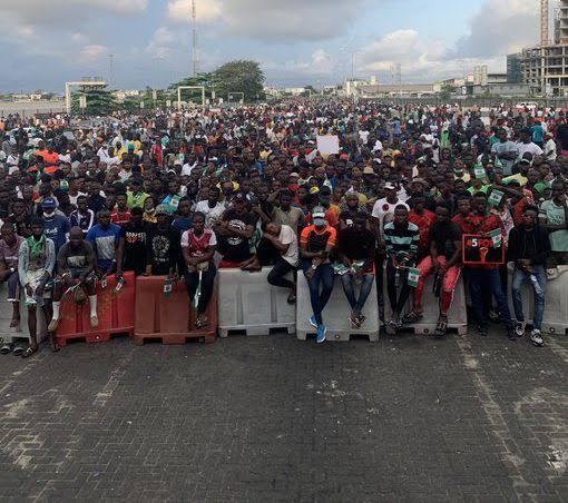 RealBanwoMayowa's tweet photo. #Rinu #OBIDIENTS #Kwankwaso #Ontisha #BubaMarwa #BabaWande #Benue #Patientozokwor #CongratulationsSir #Buhari #PeterObi #IPOB #Asari https://t.co/FewkxPWOK4