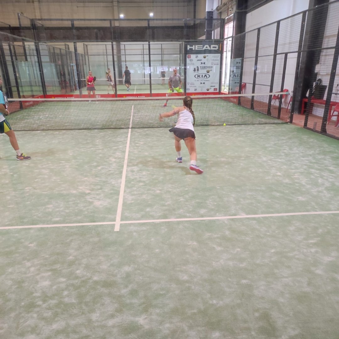 PadelIndoorAlca's tweet photo. 🎾 QUEDADA EQUIPOS SNP PADEL INDOOR ALCALÁ Masculina y Mixta 🎾

https://t.co/OvryCFXunQ

#palapadelpro #visioramasport #dropshop #drywave #dropshop #visioramasport #drywave_oficial #pelatis #padel #padeltime #torneopadel #pozopodel #ganadores🏆 #alcaladehenares #enjoy https://t.co/0R6Id5V6VS