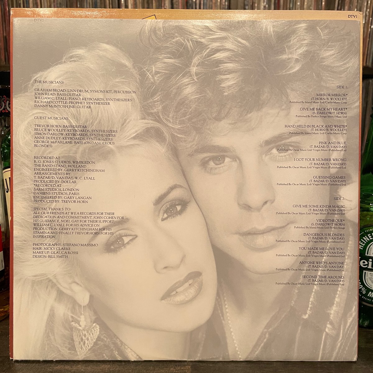 MILEHIGHCLUB202's tweet photo. ほなLPいこか
DOLLAR / THE DOLLAR ALBUM [’82 WEA --- DTV 1]　　　
#TheDollarAlbum #GuessingGames #SimonDarlow #TherezaBazar #TrevorHorn #BruceWoolley #DavidVanDay #vinylbar #recordbar #レコードバー #mhc04102022
https://t.co/CgC7pX9Jky https://t.co/eErPd0sv6q