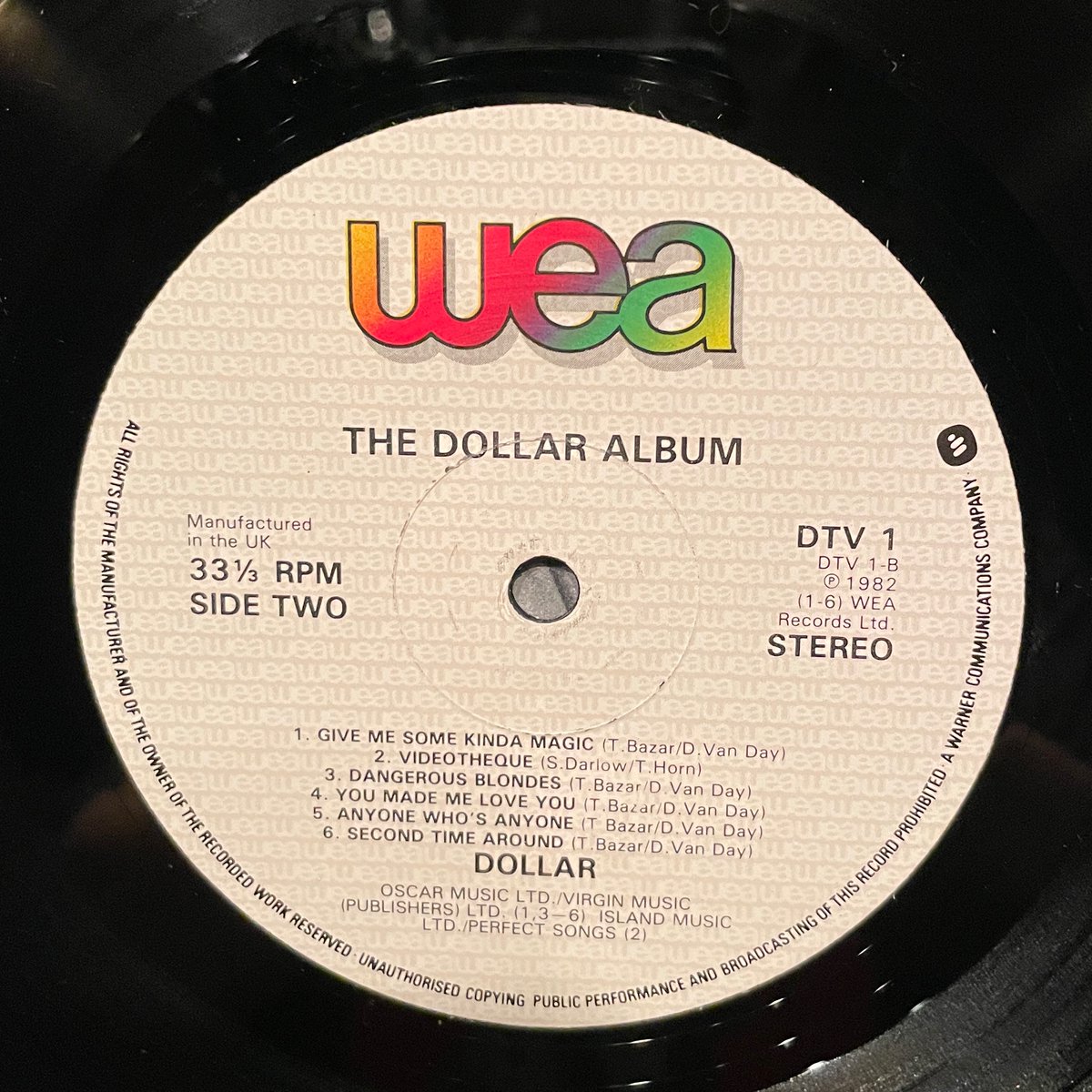 MILEHIGHCLUB202's tweet photo. ほなLPいこか
DOLLAR / THE DOLLAR ALBUM [’82 WEA --- DTV 1]　　　
#TheDollarAlbum #GuessingGames #SimonDarlow #TherezaBazar #TrevorHorn #BruceWoolley #DavidVanDay #vinylbar #recordbar #レコードバー #mhc04102022
https://t.co/CgC7pX9Jky https://t.co/eErPd0sv6q