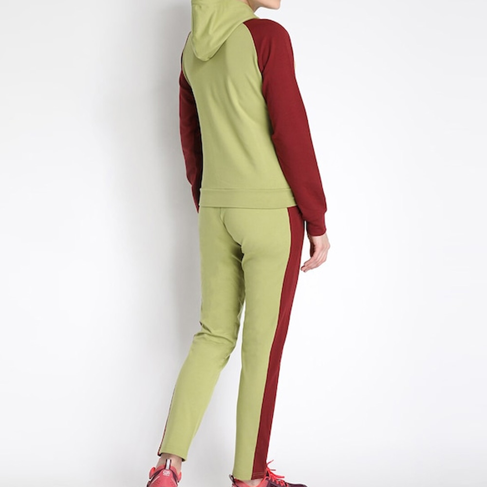 EliveeraEnter's tweet photo. TRACKSUIT FOR WOMEN
For info, Contact us now. 
WhatsApp: https://t.co/zxiKGf5xzg 
Email: info@eliveera.com 
Web: https://t.co/Px9vejjUPh
Product Link: https://t.co/L0uGojjI0k
#yogasuit #womenyogaset #fashion #yogabra #clothing #yogatights  #activewear #apparel #yogaset #style https://t.co/CSkXKlbXuP