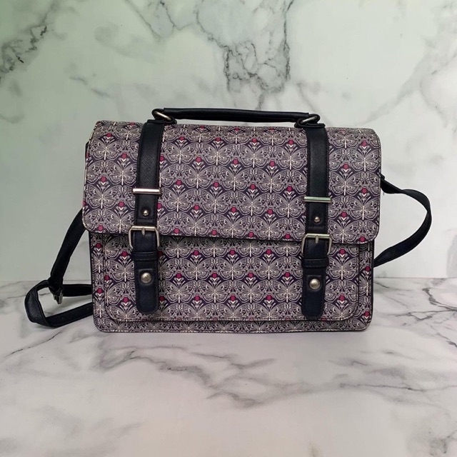 macho2ndshop's tweet photo. Saya menjual Tas Slingbag ACCESSO... seharga Rp140.000. Dapatkan di Shopee sekarang! https://t.co/mZuTf9TQ18 #ShopeeID https://t.co/EvevTA4ps6