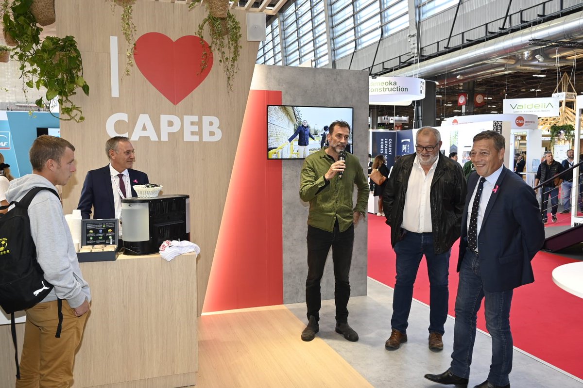 💬 "Réhabiliter les caves de Byrrh, ça faisait partie de notre patrimoine", Robert Massuet, menuisier et adhérent de la CAPEB qui a rénové les caves de #Byrrh dans la web-série #CAPEB témoigne.
+ d'infos : bit.ly/3M5z0Me