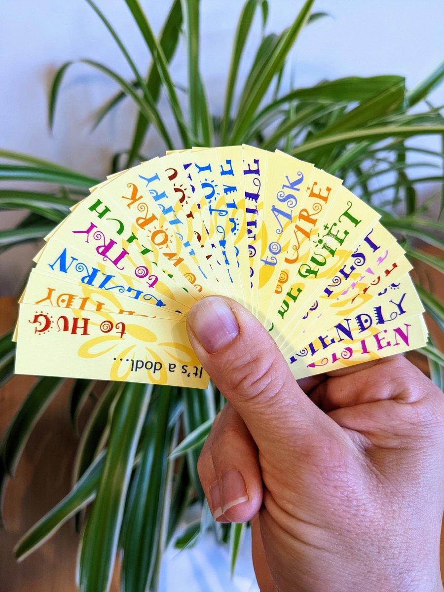 DaisaDesigns's tweet image. Dodl means (doing ordinary deeds lovingly).  This affirmation card and booklet gift set has been created to help children and the young at heart be mindful whilst keeping the fun element alive. They are available on our Etsy Shop👉tinyurl.com/mszw3xdj #giftset #mindfulgifts