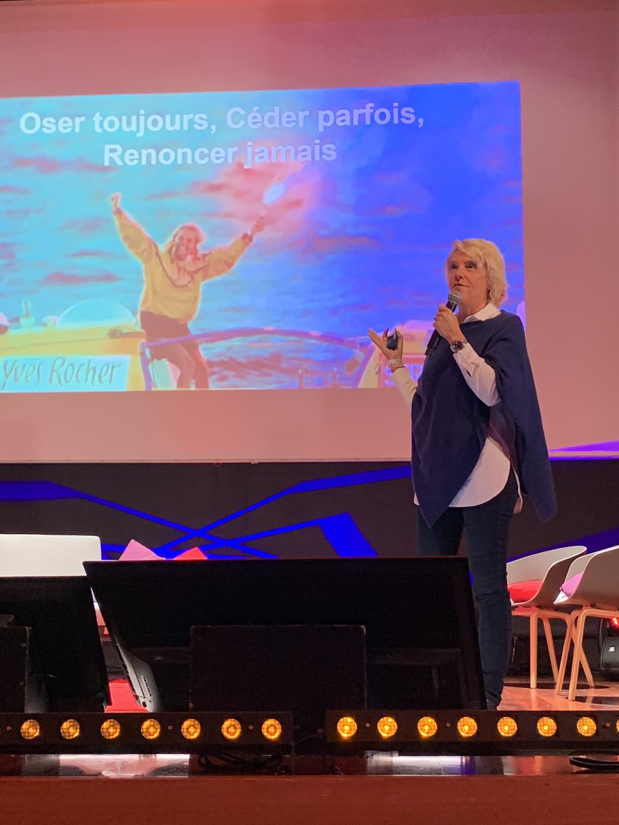 FloLepage's tweet photo. Mon Atlantique ressemble au vôtre. il est toujours plus difficile de subir que d’oser @peggybouchet #1to1biarritz 👏👏👏 https://t.co/altREnkmZ7