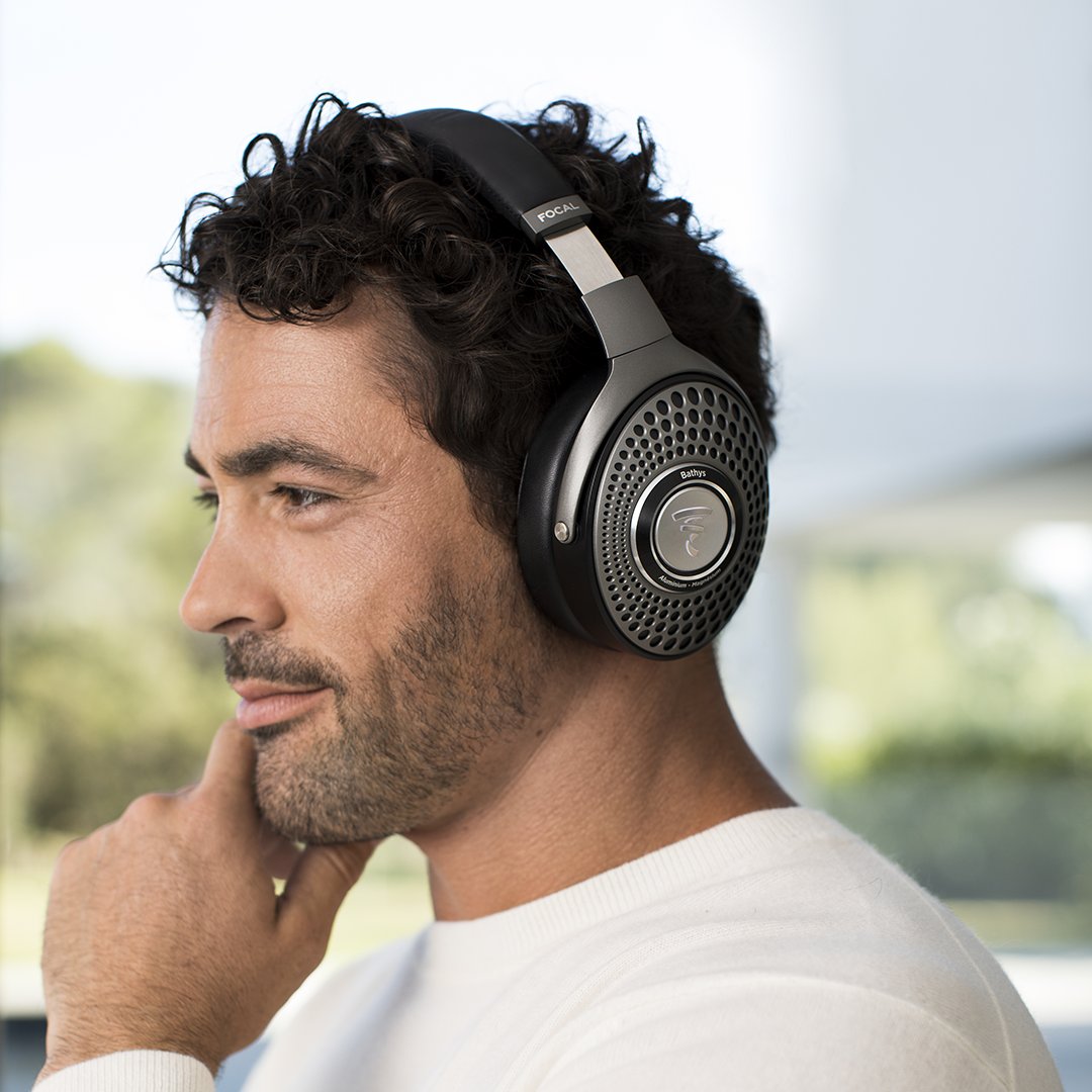Cobra_HD's tweet photo. Sous le nom « Bathys » se dévoile le tout nouveau casque haute-fidélité sans fil Bluetooth® 5.1 avec technologie de réduction d bruit active (ANC) du célèbre constructeur français Focal ! 📱🎧🎶
👉 https://t.co/85e2BplbZV
#Focal #Bathys #FocalBathys #Cobra #CobraFr #Cobrason https://t.co/1JFJnQUyUr