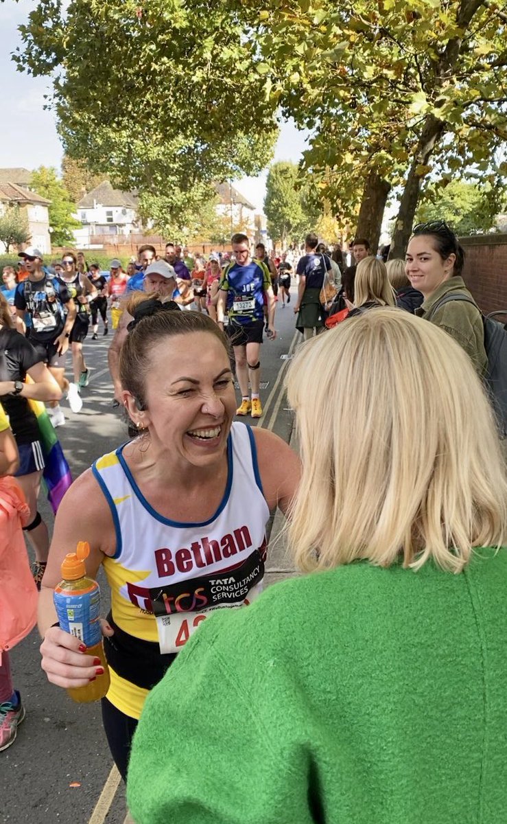 BethanJames83's tweet photo. Unbelievably chuffed to finally tick the @LondonMarathon off the bucket list - what an incredible experience! 🏃🏻‍♀️🇬🇧🏅Thanks to my amazing family and friends for the support and to everyone who sponsored me and helped raise over £3,500 for @LOROSHospice ❤️💛 #WeRunTogether https://t.co/XheuvRfjHU