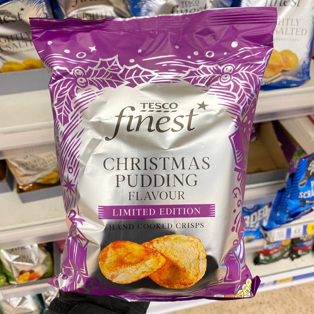 New Christmas Pudding Flavour Crisps at Tesco 🤔 #tesco #crisps #christmaspudding #christmas #chips #snacks