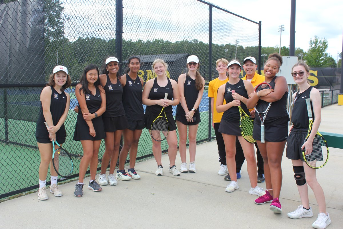 IrmoYJClub's tweet photo. Support our @IrmoHSTennis team! No ticket required! They're #2 seed on the #RoadToState!

This week's tennis schedule:
* Mon - Varsity Match at Irmo v. BC, JV Match at BC
* Tues - Varsity Match at Ridge View
* Thurs - Varsity Match at Irmo v. AC Flora , JV Match at AC Flora https://t.co/Xk9HAfnaA4