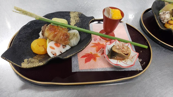 最近お店の前菜がしっかり秋らしくなってきて可愛いなーって思って作ってる 