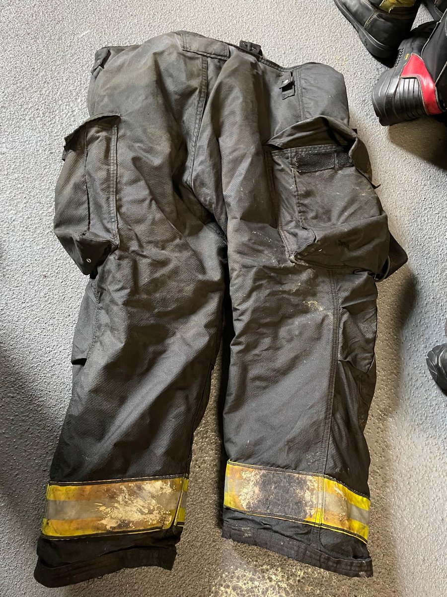 THE_PFFM's tweet photo. A closer look at the gear of the New Bedford Firefighters IAFF Local 841 member that used his body to shield a victim being rescued from a fire yesterday. We wish a speedy recovery to the victim and the L841 member. https://t.co/N9fwUSWDB6