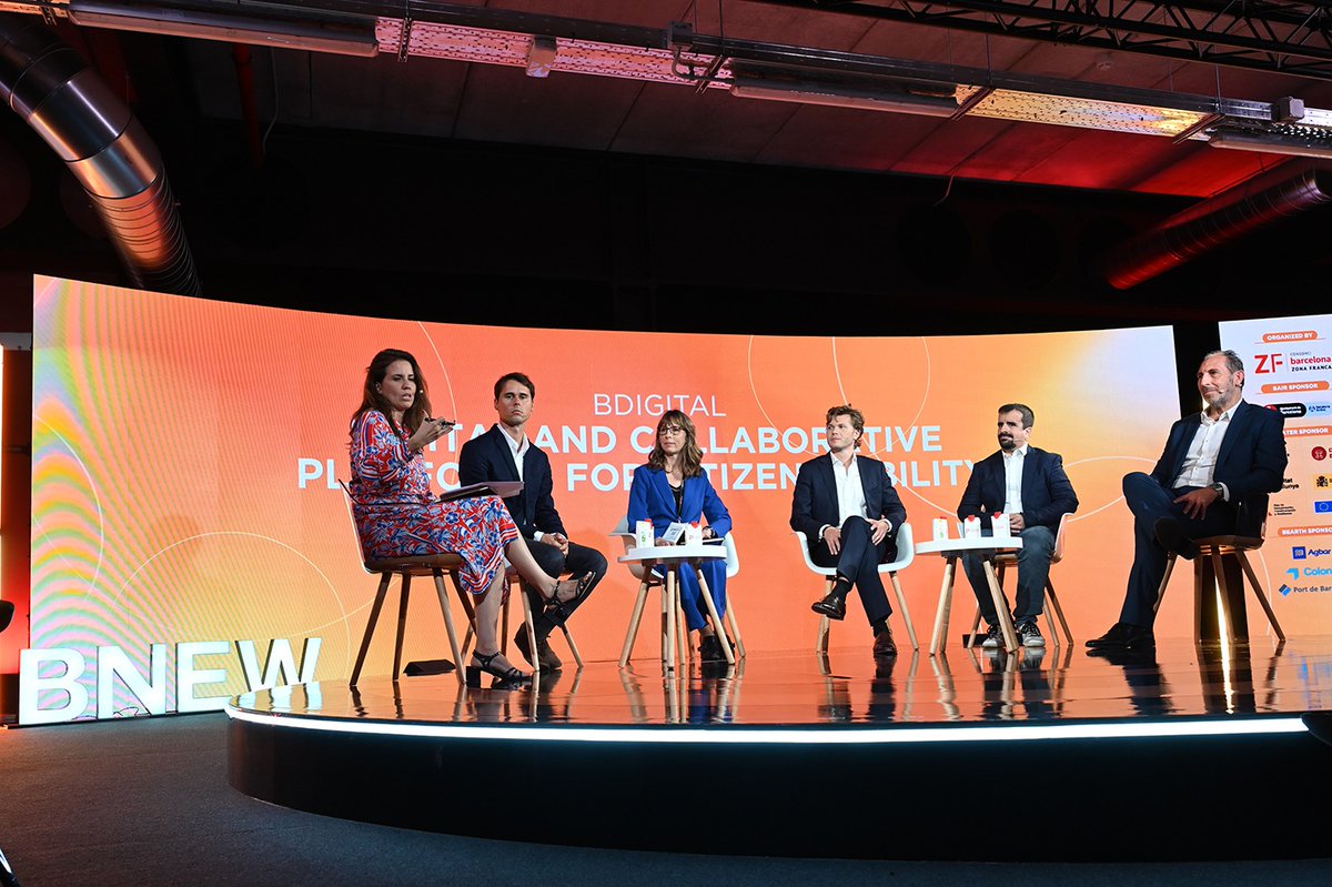 BnewWeek's tweet image. Las nuevas generaciones promueven nuevos hábitos de consumo y, en el sector #mobility, la tendencia nos lleva a la movilidad compartida y no a tener un vehículo en propiedad.🚗 ¡En este panel conoceremos algunas plataformas digitales de #movilidad ciudadana! 👥 #BNEW2022