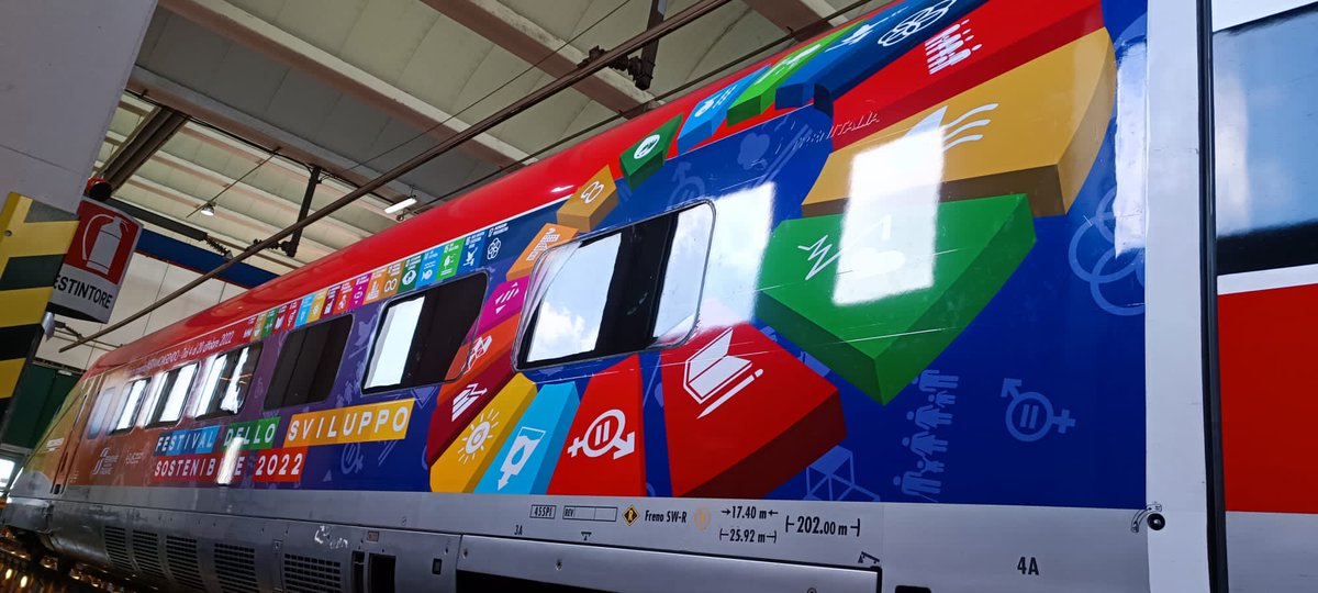 ASviSItalia's tweet photo. Presto in tutta Italia viaggerà il treno alta velocità Frecciarossa con una livrea dedicata agli Obiettivi dell’Agenda 2030, all’ASviS e al Festival, realizzato grazie alla collaborazione con @fsitaliane https://t.co/WNdiXvfqYx
