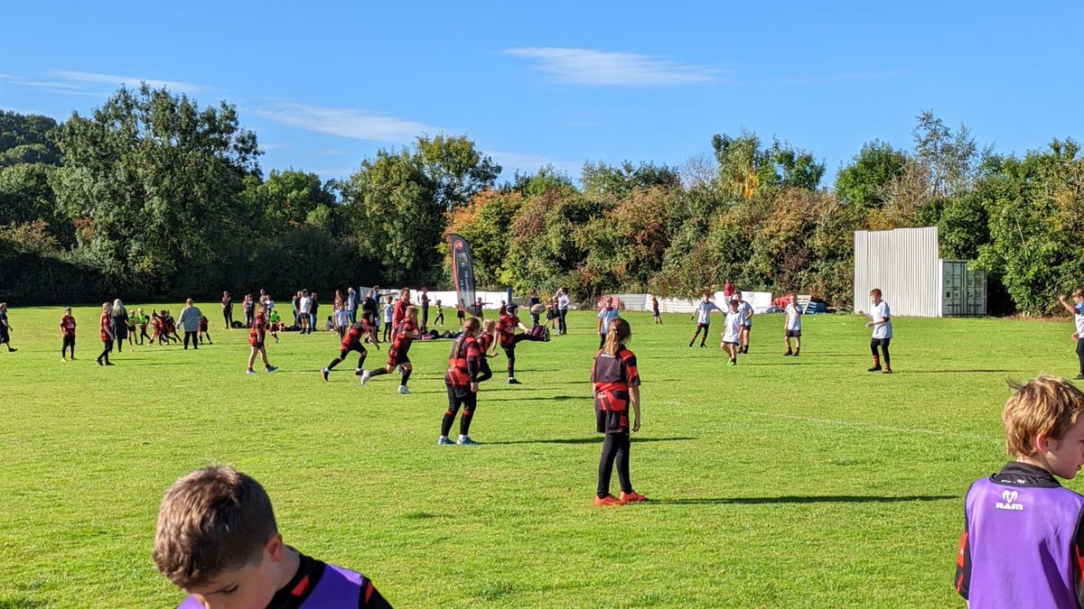 HallzyLife666's tweet photo. @OldRedsRFC  U11s under the watchful eye of @_spencepentland rolling in another win this weekend against Avonmouth RFC #UTRs https://t.co/bXW6h9m8Nf